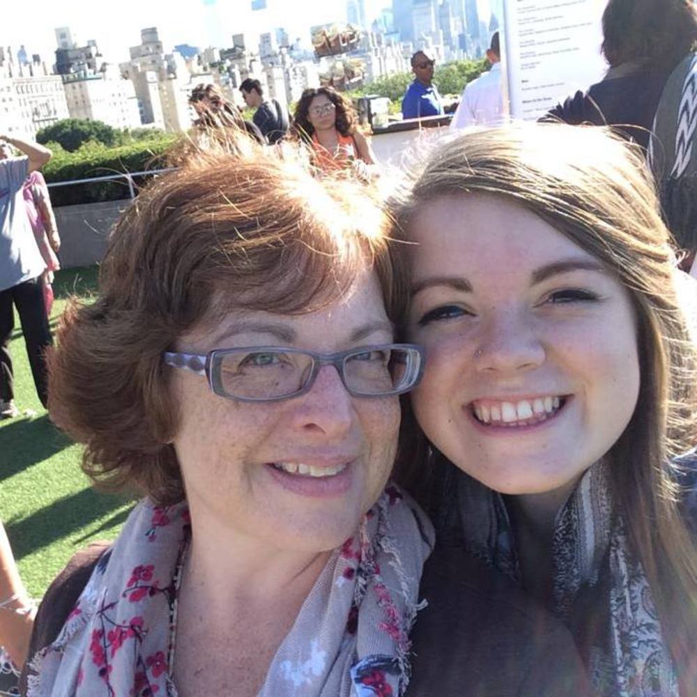 Meet your Posher, Moira